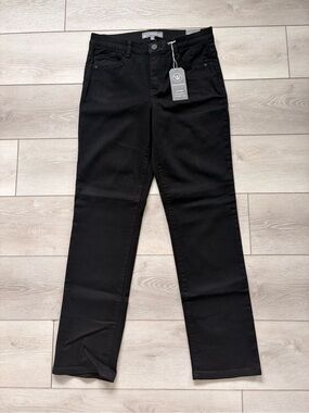 Wit & Wisdom Straight Leg Jeans in Black